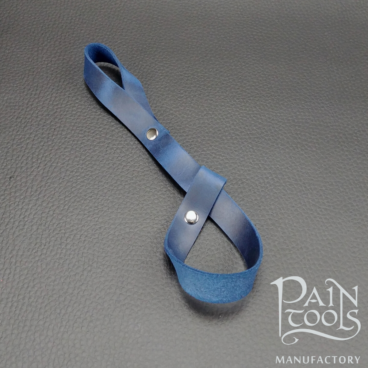 LEATHER-LOOP-classic-PullUpLeder-blau.png