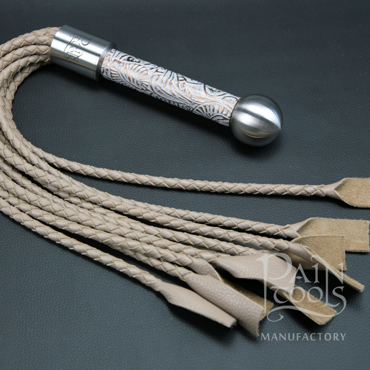 Cernos_M10_4plait_Flogger-beige-gold.png