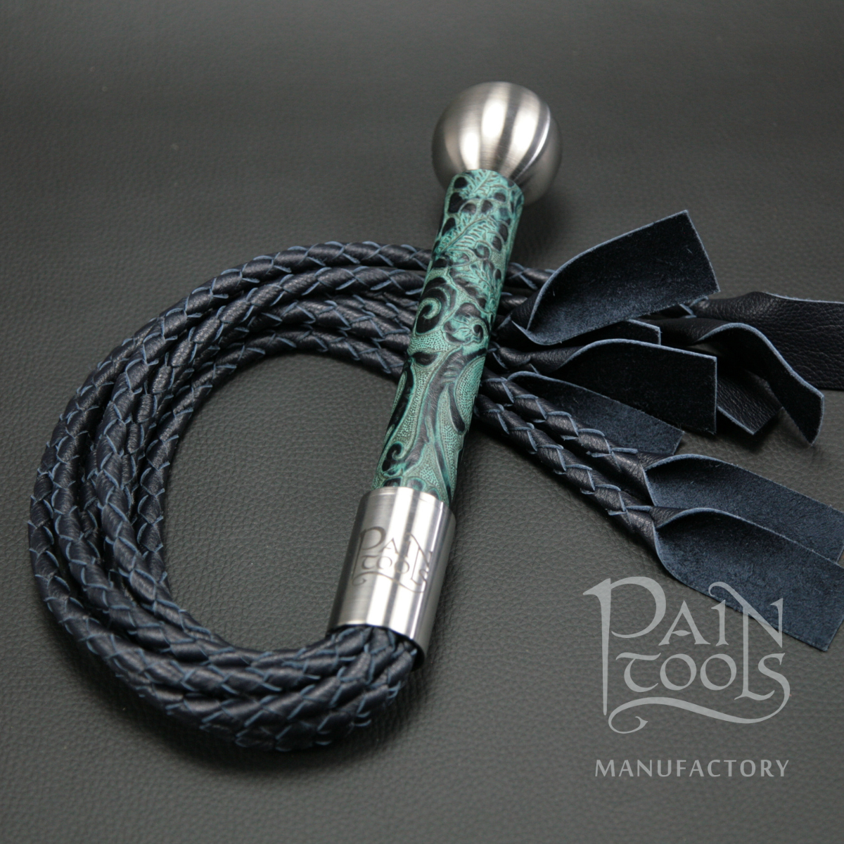 Taurus_classic_S10-4plait-trkis-midnightblue-oak-leaf_png.png