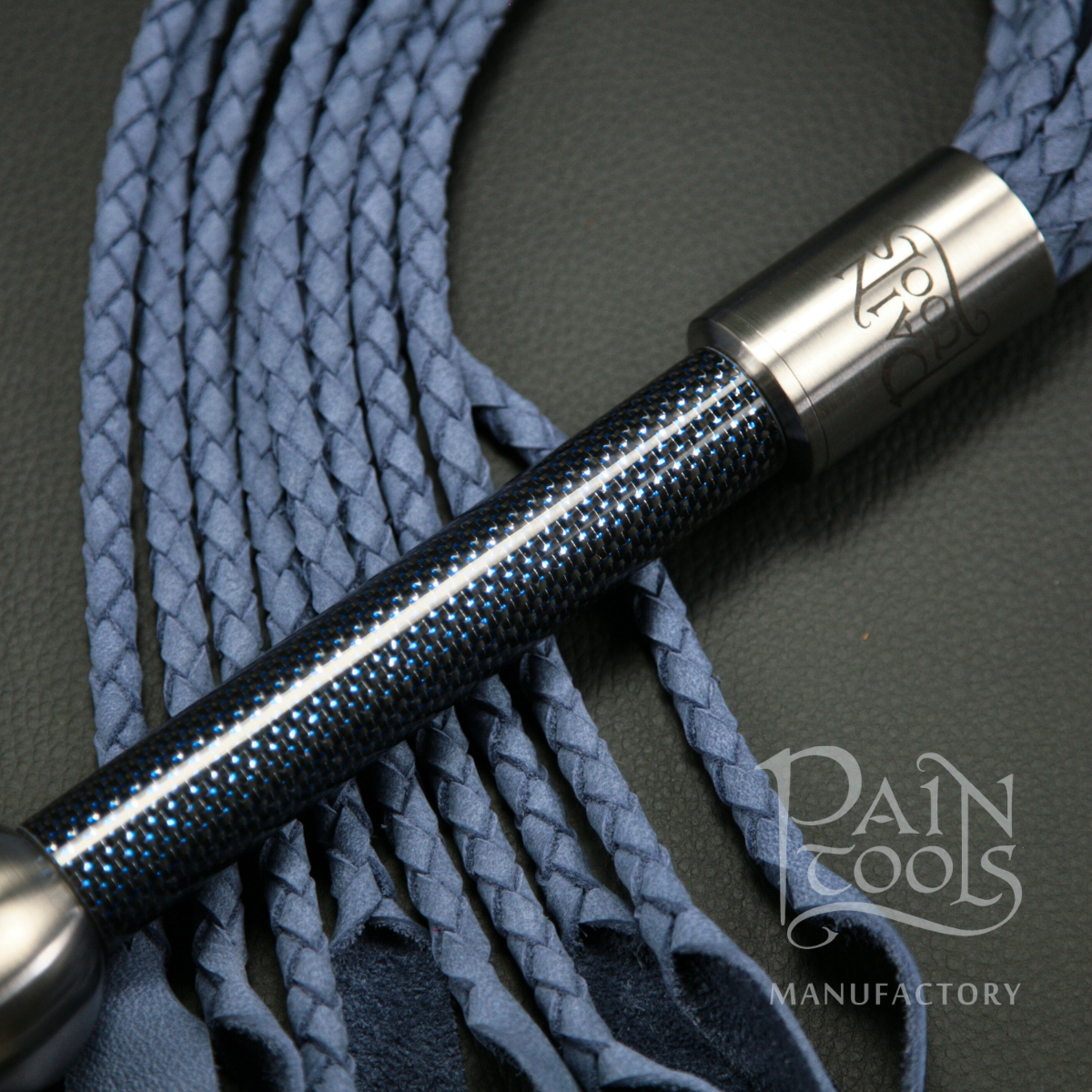 Taurus_strong_S8_4plait_-_blue-fibre_Carbon.png
